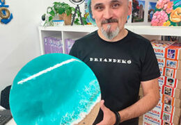 Epoxy Resin Lamp Workshop - Photo 4